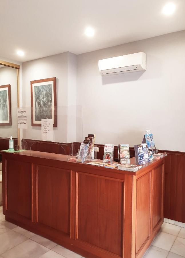 Hostal La Colonia Marbella Esterno foto