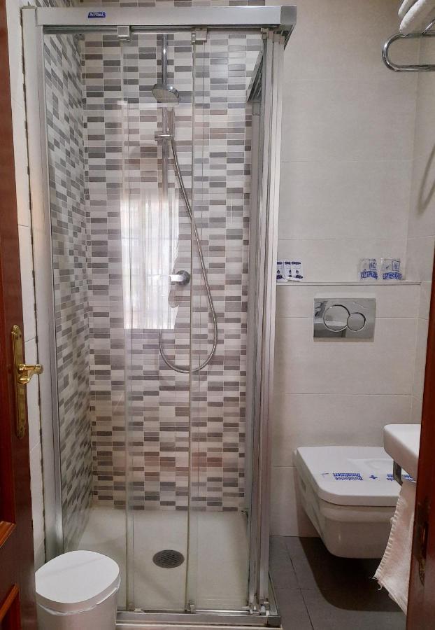 Hostal La Colonia Marbella Esterno foto